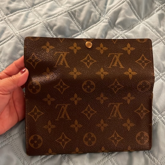 Monogram Sarah Wallet - Picture 8 of 9